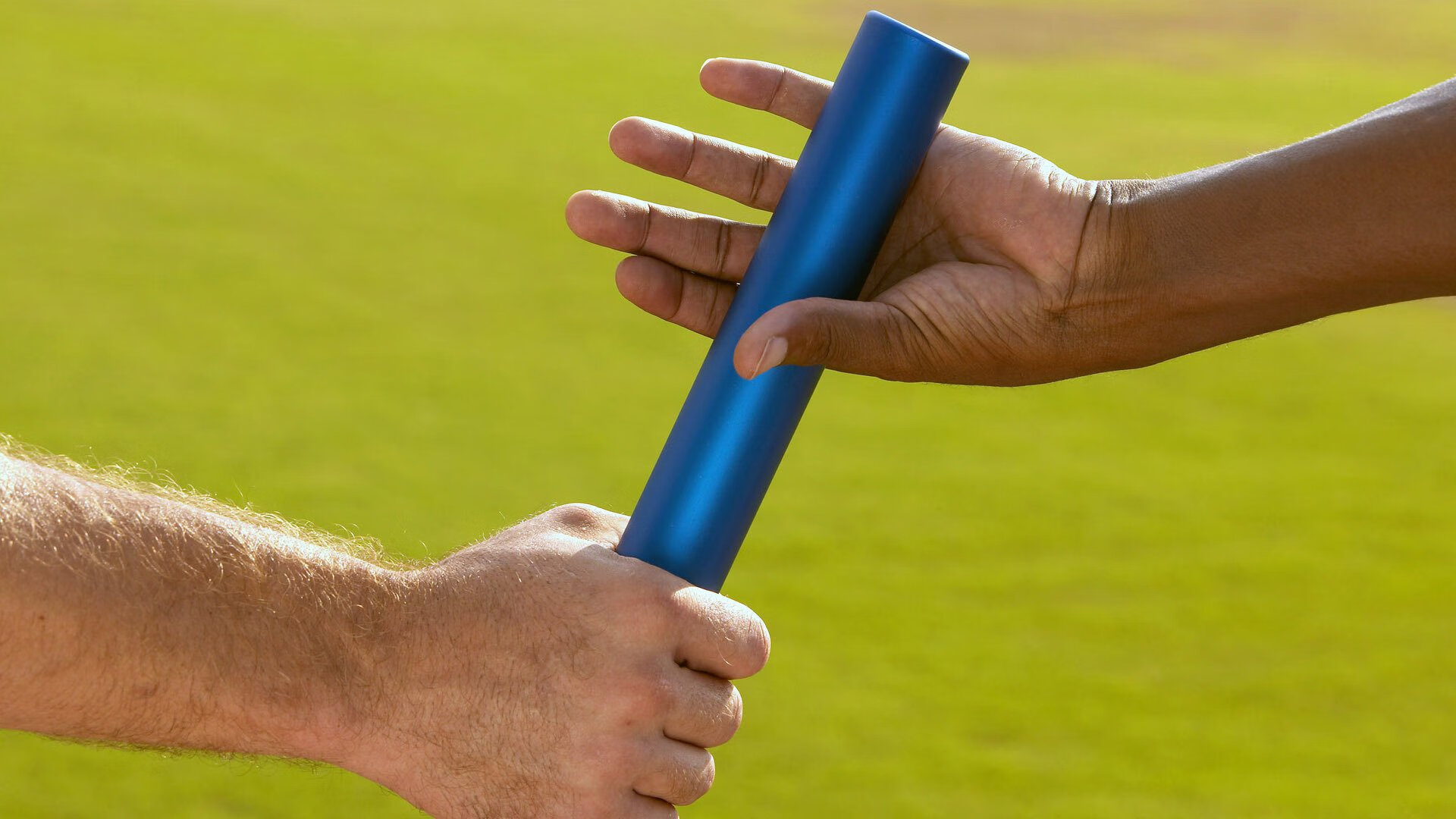 “高新区全民健身馆:短柄墙球赛场,赛出新高度,看选手如何用脑力破局”